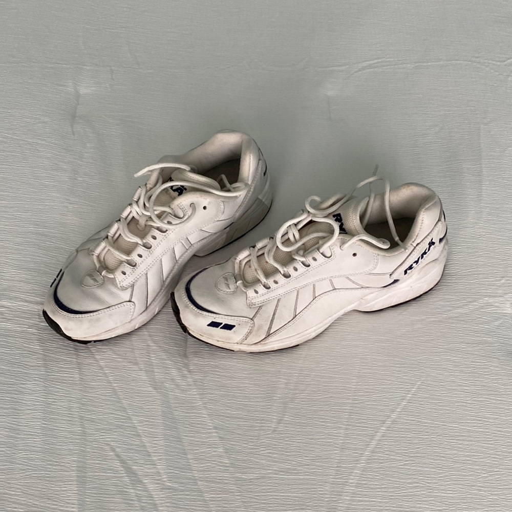 Woman’s Ryka Sport Walker Leat Size 10
